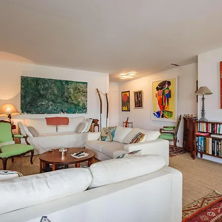 Moderne En Centre-ville Avec Balcon Et Parking A 400m De La - Fr-1-4-693 Apartment Saint-Jean-de-Luz