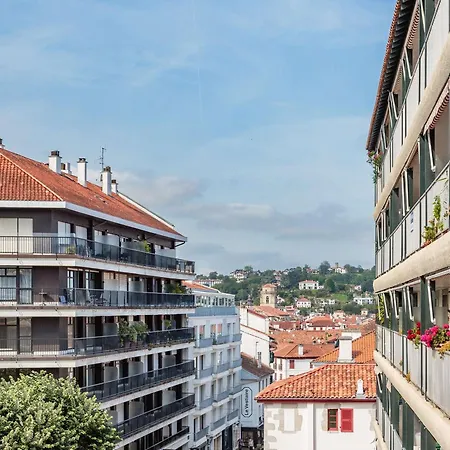 Moderne En Centre-ville Avec Balcon Et Parking A 400m De La - Fr-1-4-693