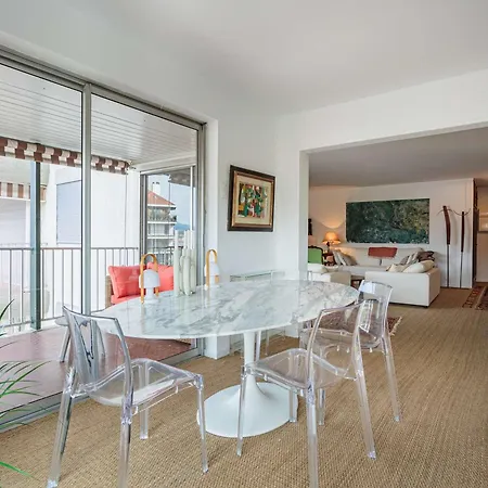 Moderne En Centre-ville Avec Balcon Et Parking A 400m De La - Fr-1-4-693 Apartment *