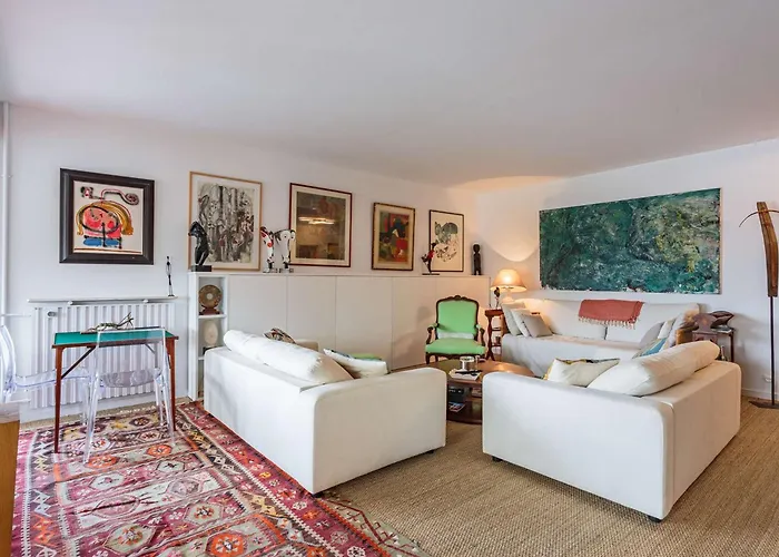 アパート Moderne En Centre-ville Avec Balcon Et Parking A 400m De La - Fr-1-4-693 *