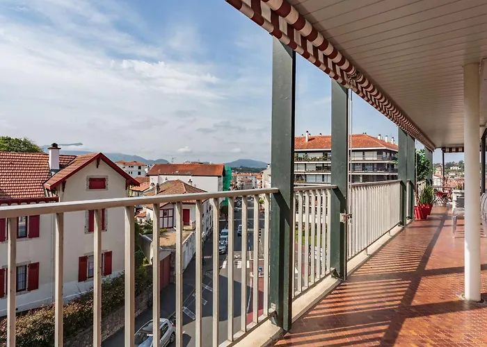 Moderne En Centre-ville Avec Balcon Et Parking A 400m De La - Fr-1-4-693 アパート