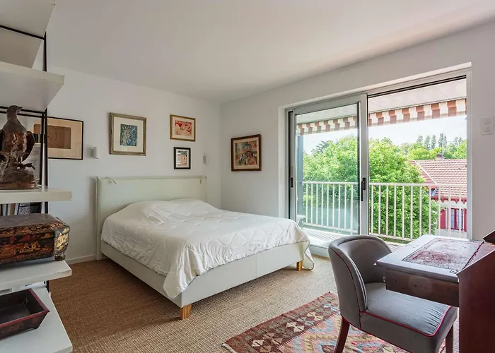 アパート Moderne En Centre-ville Avec Balcon Et Parking A 400m De La - Fr-1-4-693 サン＝ジャン＝ド＝リュズ