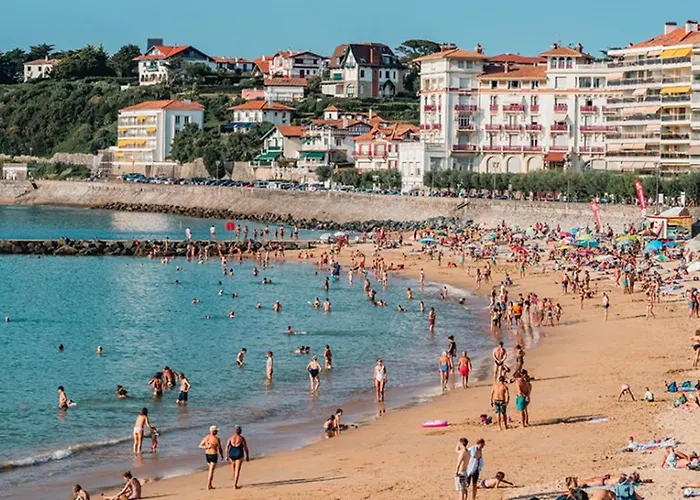 Moderne En Centre-ville Avec Balcon Et Parking A 400m De La - Fr-1-4-693 アパート